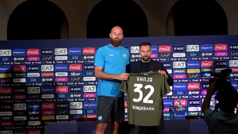 Calcio Napoli, Milinkovic Savic si presenta ai tifosi