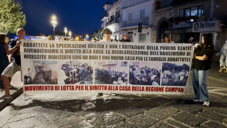 Ischia, protesta contro abbattimenti a Lacco Ameno