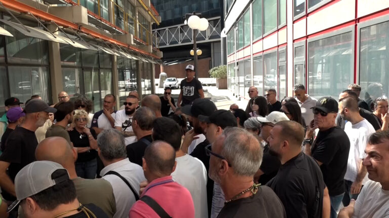 Dopo il click day i disoccupati tornano in piazza a protestare