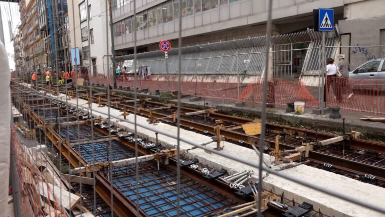 Cantieri e disagi, a Napoli circolazione auto in tilt