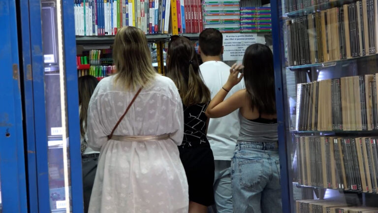 Cara scuola quanto mi costi, rincaro di libri e materiale didattico