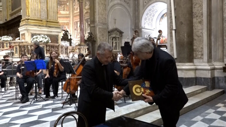 Concerto al Duomo, musica da ponte tra Napoli e Corfù