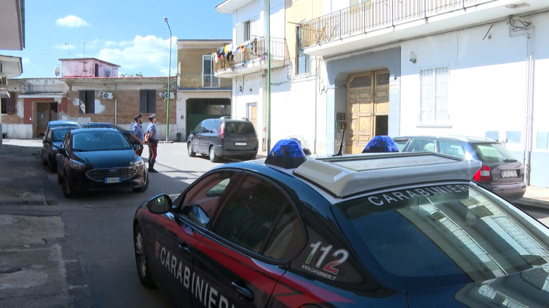 Afragola, donna morì per ustioni: non fu suicidio, il figlio le diede fuoco