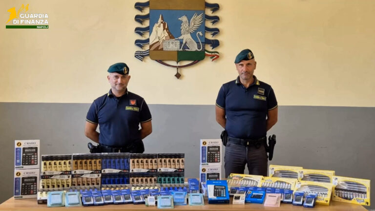 Materiale illegale scolastico, sequestrati oltre 150 mila prodotti