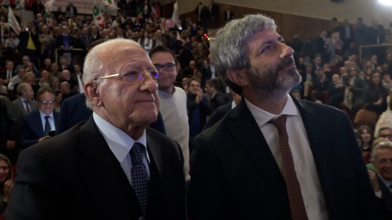 Elezioni regionali, pace fatta tra Fico e De Luca?