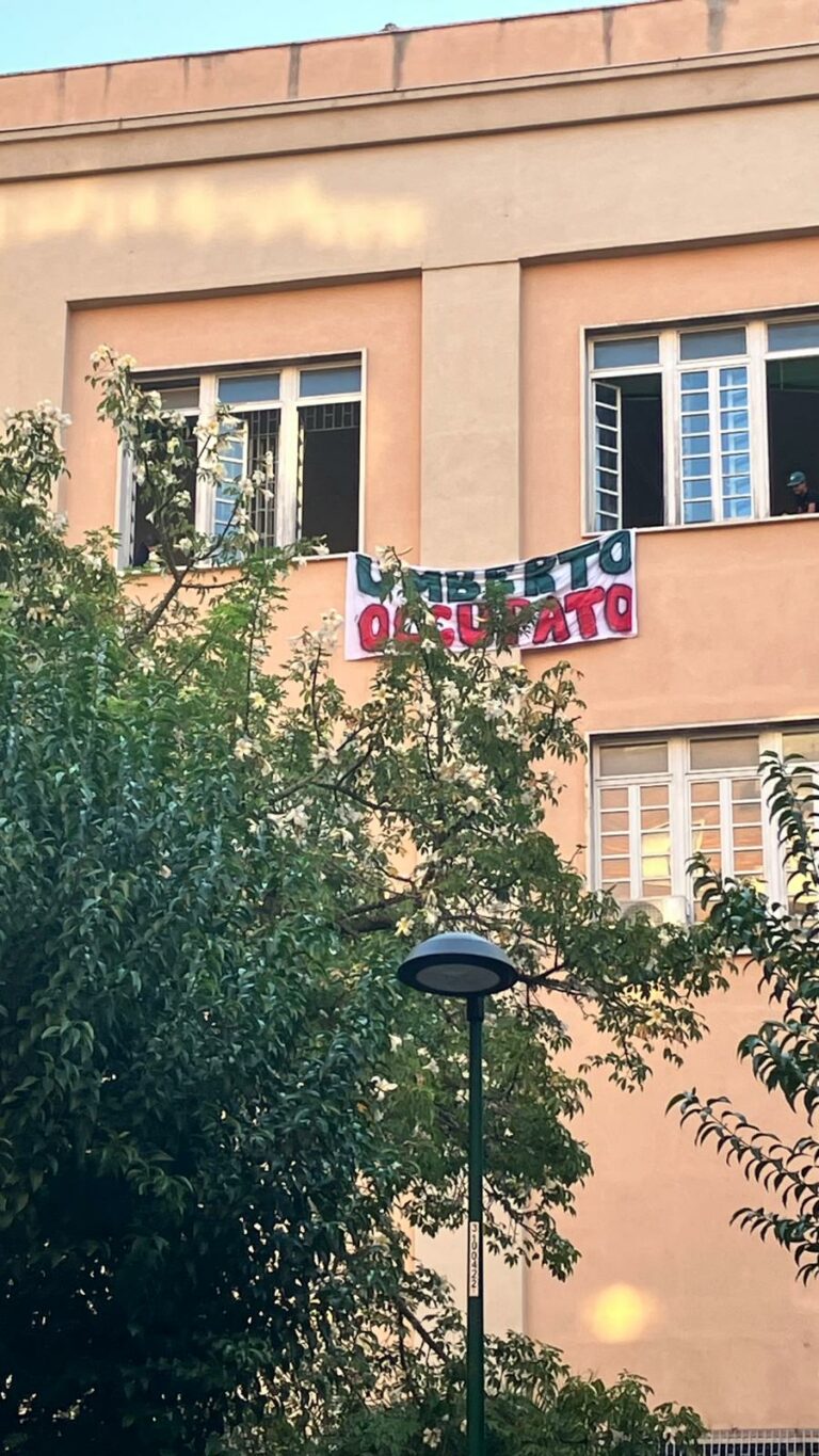 Napoli, occupato il liceo Umberto. Mercalli chiuso in via precauzionale