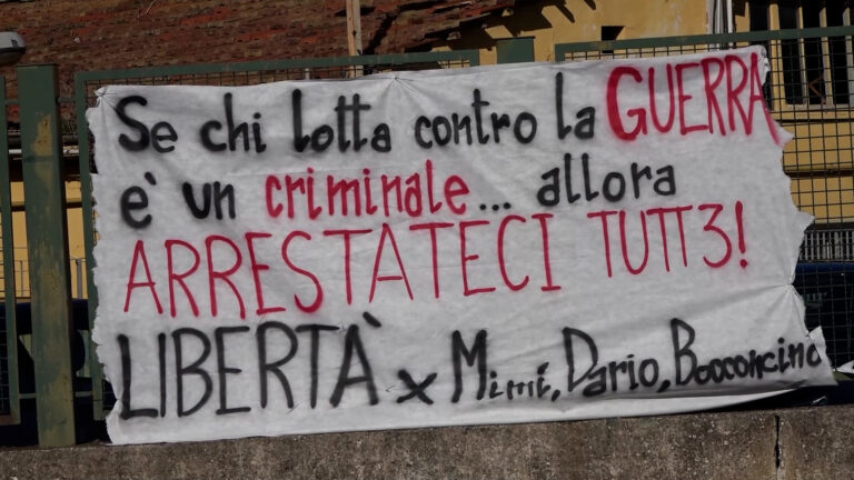 Obbligo firma per attivisti pro pal arrestati a Napoli, protesta davanti tribunale