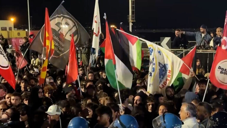 Dalle piazze agli ospedali Napoli manifesta sostegno alla Palestina