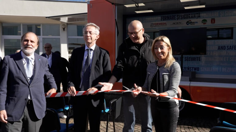 Sicurezza sul lavoro, camper itinerante Formedil per la formazione