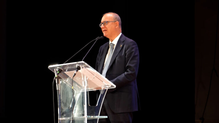 IA e istruzione, ministro Valditara a Napoli: "Coinvolgeremo almeno 10mila studenti"