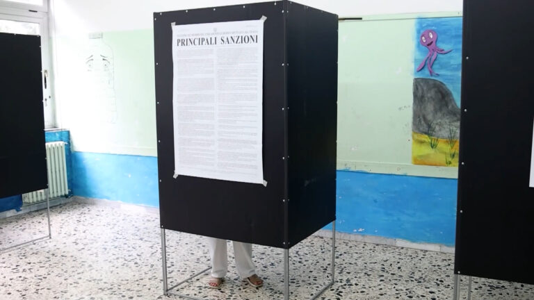 Elezioni Regionali, secondo le previsioni dei napoletani vincerà l'astensionismo