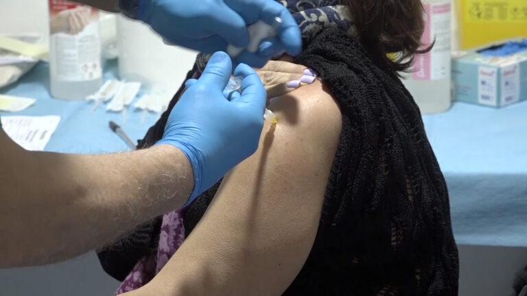 Salute, al via la campagna "Perché vaccinarSI"