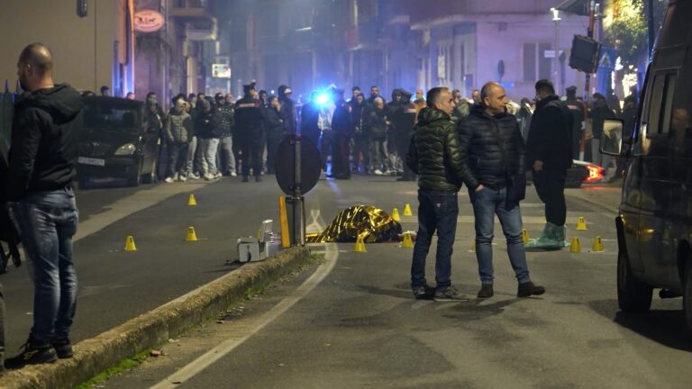 Agguato nel Napoletano, ucciso pregiudicato 48enne