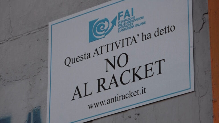 Passeggiata antiracket secondigliano Fai