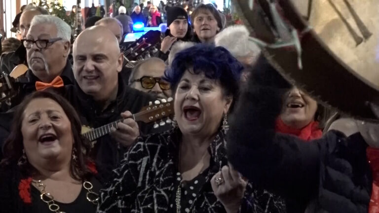 surriento gentile con marisa laurito