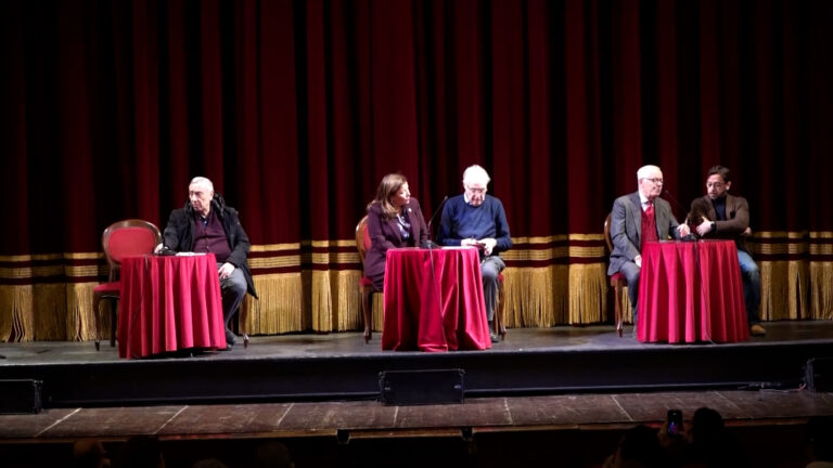 Natale: al via "Per le Scale di Forcella: Una Cantata di Luce"