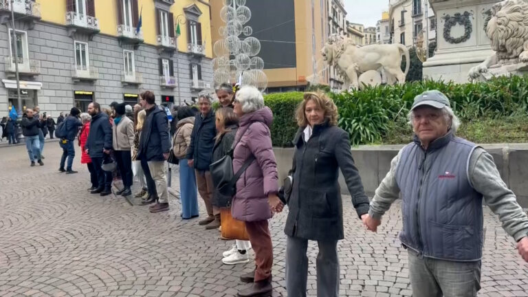 Napoli, manifestazione a sostegno del popolo iraniano