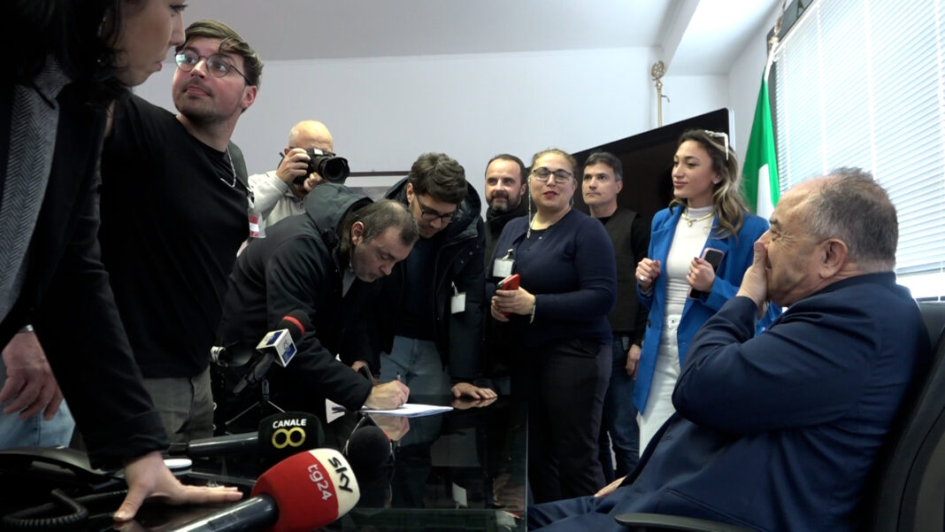 Referendum, Gratteri: 