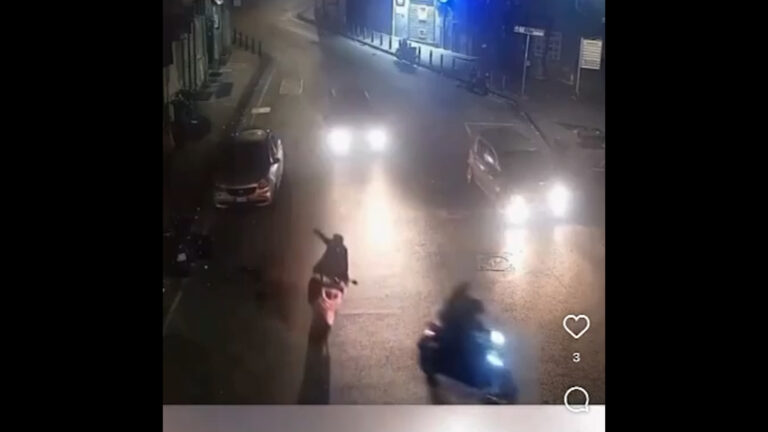 spari in pieno centro napoli, video schock