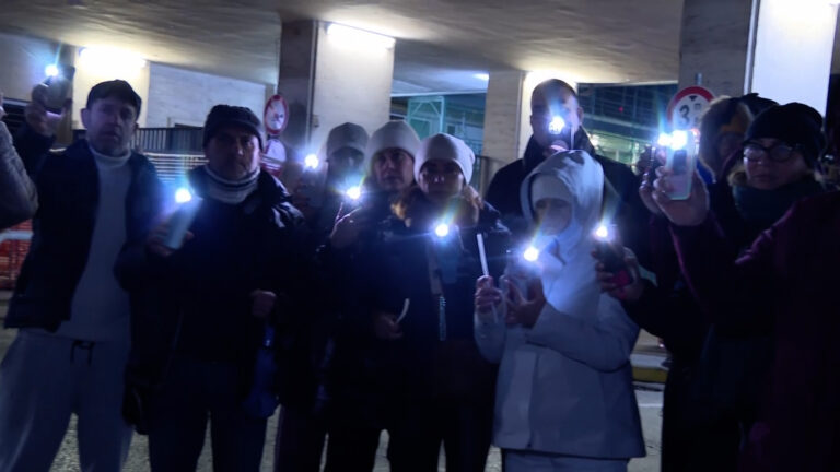 Bimbo trapiantato con cuore danneggiato, fiaccolata a Napoli