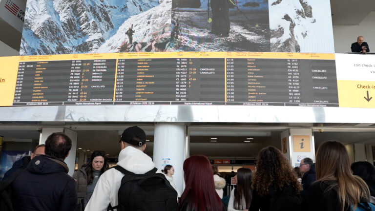 Sciopero aereo, disagi a Capodichino: 37 voli cancellati