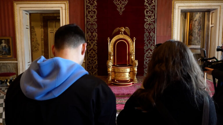 Palazzo Reale, il trono dopo il restauro torna a casa