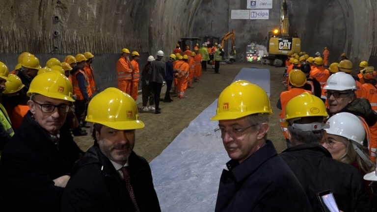 trasporto, manfredi, stazione metro capodichino