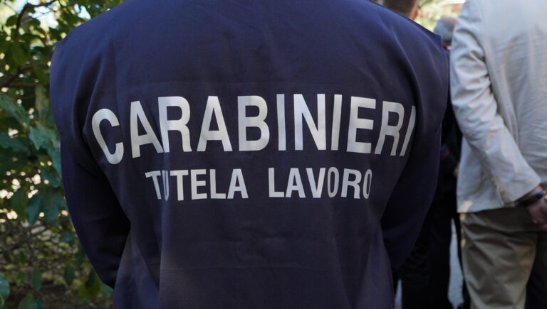 Mense scolastiche: 9 lavoratori in nero e sicurezza a rischio. Multe per oltre 100mila euro