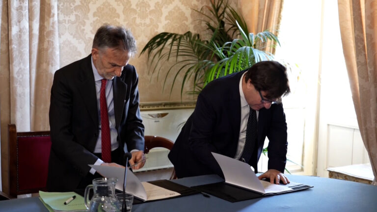 Trasporti a Napoli, firmato contratto per linea 10 metropolitana