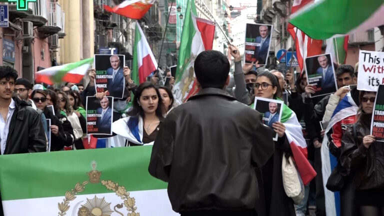 Napoli, studenti iraniani protestano contro regime di Teheran