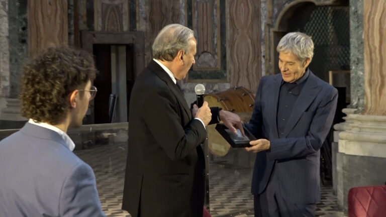 Claudio Baglioni dialoga con gli studenti della Federico II