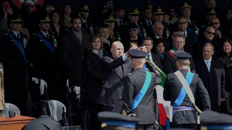 Giuramento allievi Nunziatella, Crosetto: "Percorso non facile e in un momento difficile"