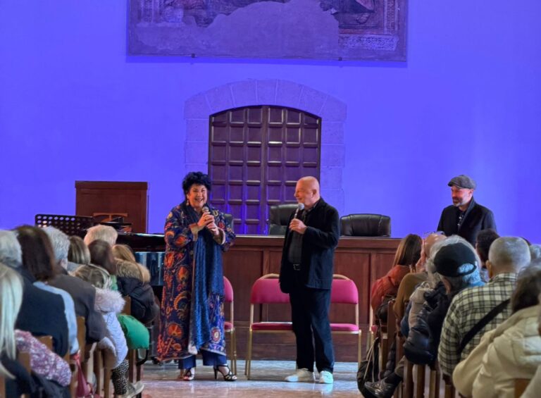 Ultimo week end di Vedi Napoli e poi Mangia. Guest Marisa Laurito