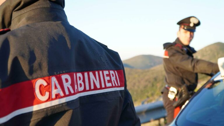 Un carabiniere libero dal servizio sventa suicidio sul Volturno