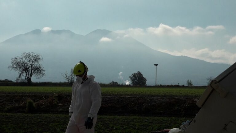 Terra dei fuochi, al via rimozione 620 tonnellate rifiuti nel Napoletano