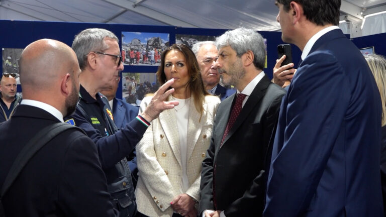 Napoli, visita delle istituzioni alla mostra itinerante “Terremoti d’Italia”