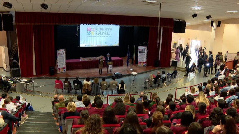 Obesità, dieta longevità testata su 330 adolescenti campani