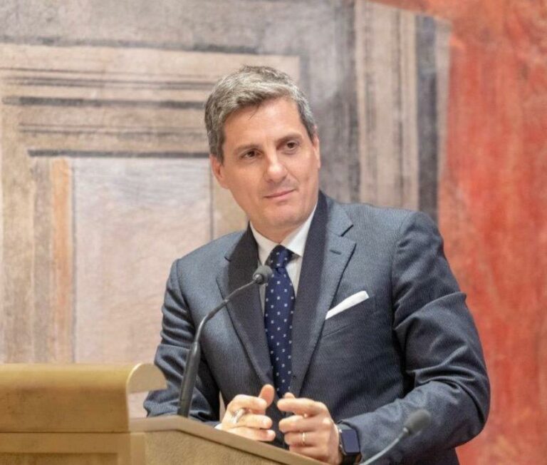Barachini: “L’informazione non deve essere lasciata nelle mani degli algoritmi”