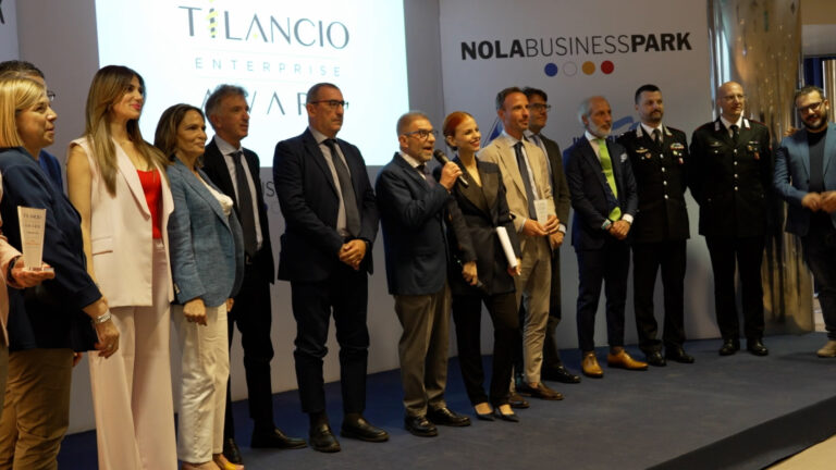 valore dell'esempio, a Nola seconda edizione di "Ti Lancio Enterprise Award"