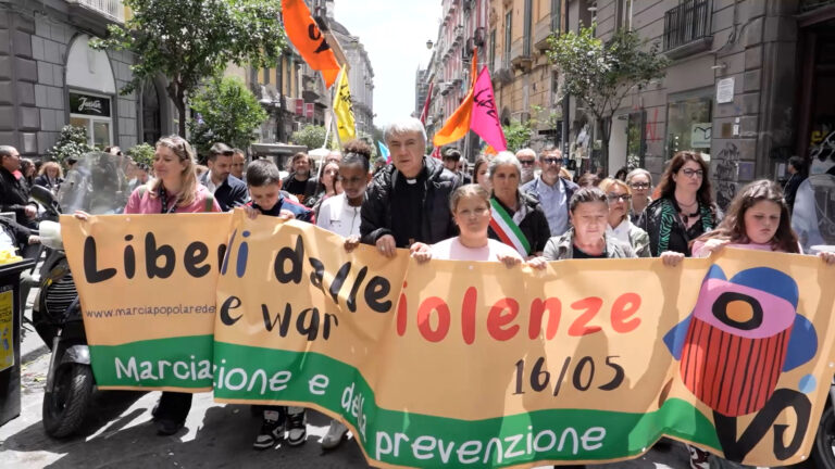 Napoli in marcia