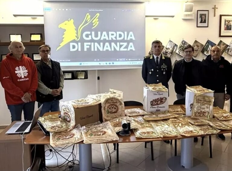 False pizze “Made in Italy” dall’Albania: sequestrati oltre 5mila prodotti. Perquisizioni nelle province di Napoli, Milano e Reggio Calabria
