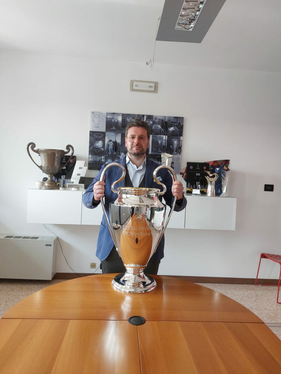 Calcio: arrivano dall'Irpinia le coppe dell'Uefa alle vincitrici in Europa