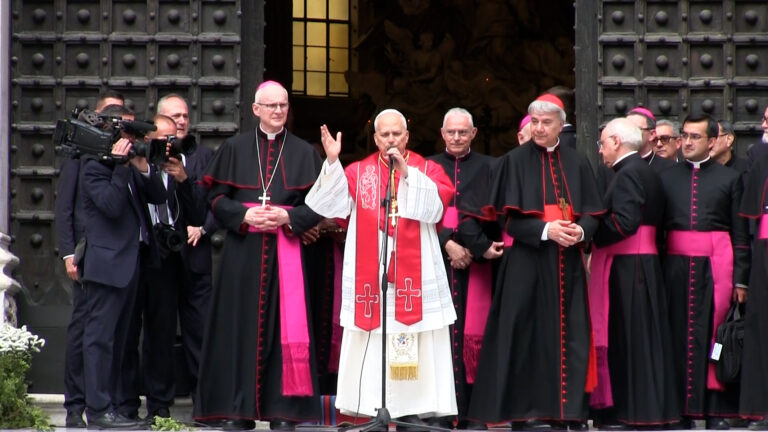 Emozione per la Visita Papa Leone XIV a Napoli