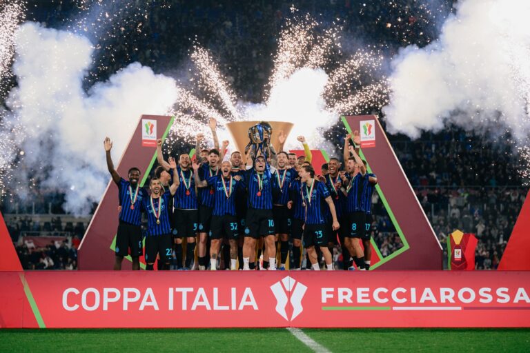 L’Inter vince la Coppa Italia, battuta la Lazio in finale all’Olimpico: double al primo anno per Chivu
