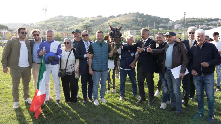Gran Premio Lotteria, ad Agnano trionfa Free Time Jepson