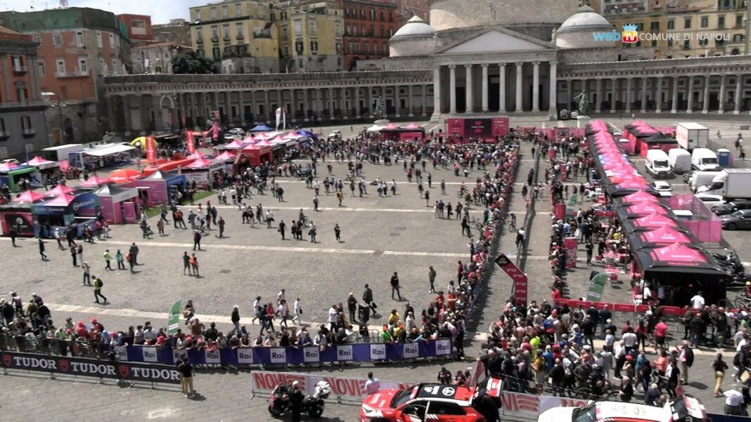 Domani il Giro d'Italia fa tappa a Napoli: ecco come cambia la viabilità e quali sono i divieti