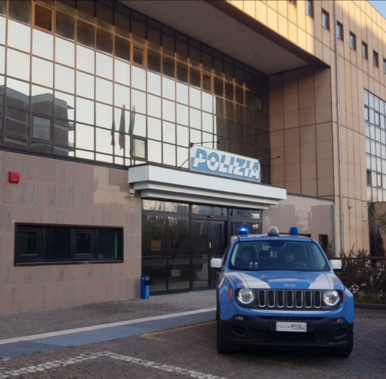 Operazione della Squadra Mobile: 5 pregiudicati in carcere per estorsione, tentata estorsione e rapina aggravati dalle modalità mafiose