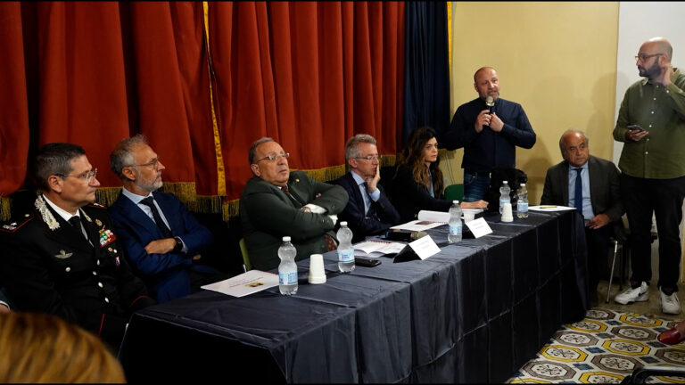 Porta Capuana, prefetto e sindaco incontrano i residenti