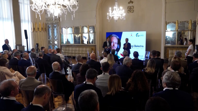 Riparte l’Italia, a Napoli ca“Far crescere il Sud nella tempesta globale”, a Napoli confronto su futuro del Mezzogiornoonfronto su futuro del Mezzogiorno