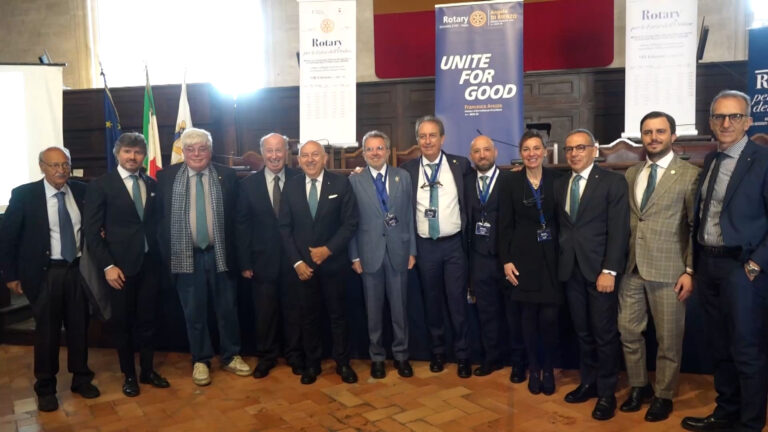 Rotary Napoli, borse di studio per orfani di forze dell’ordine